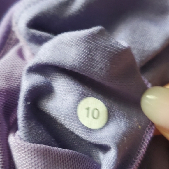 Lululemon Tank - Picture 4 of 4